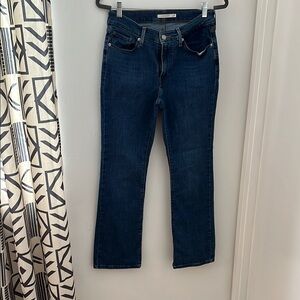 Levi's Women's Dark Blue Classic Bootcut Jeans 8 (29/30)
